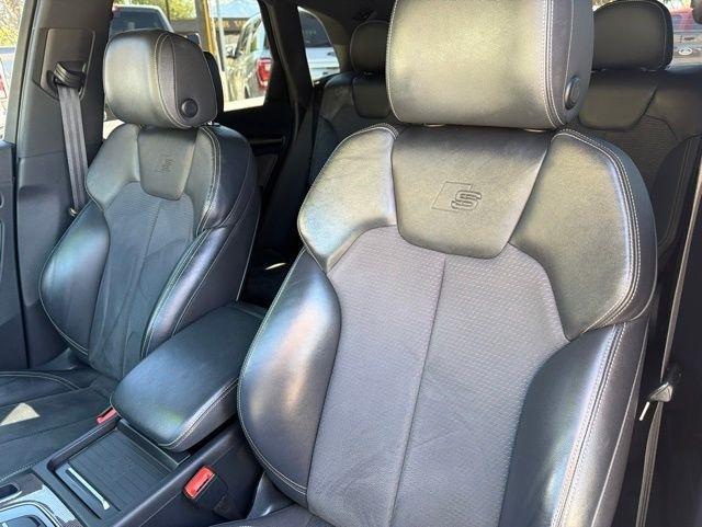 Audi SQ5  2021