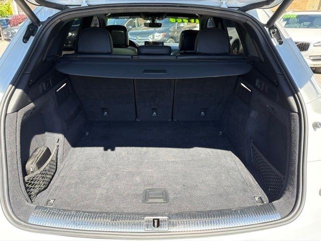 Audi SQ5  2021