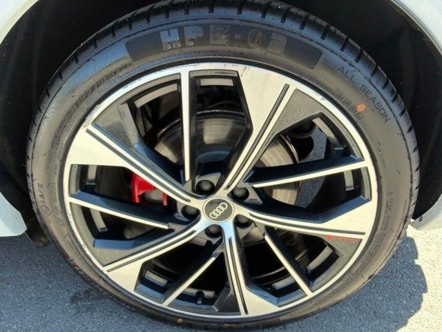 Audi SQ5  2021