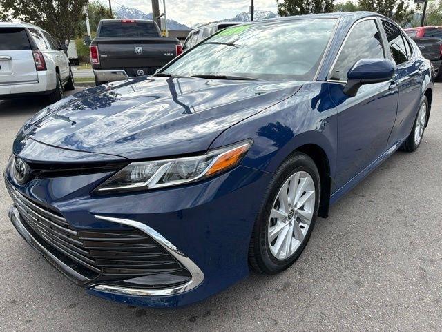 Toyota Camry  2023