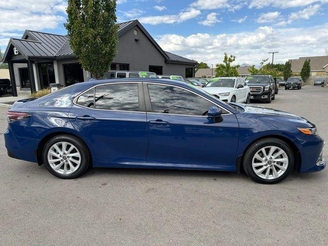Toyota Camry  2023