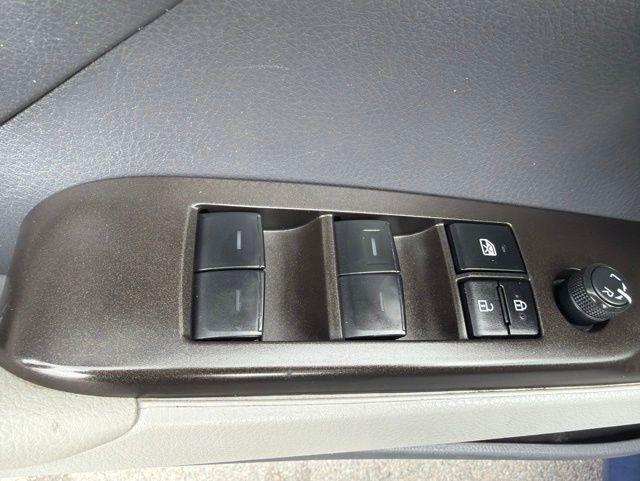 Toyota Camry  2023