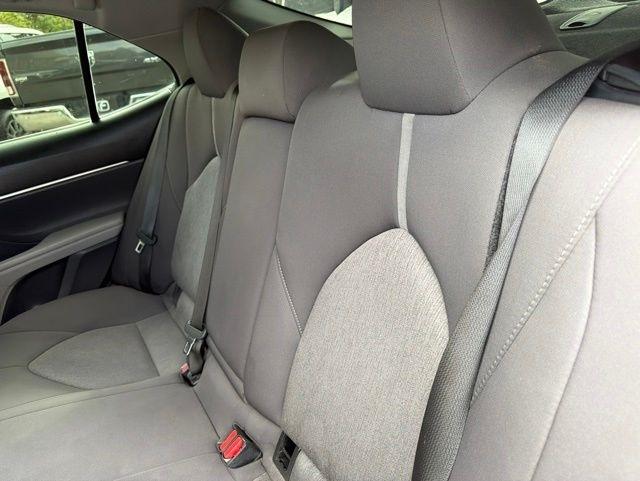 Toyota Camry  2023
