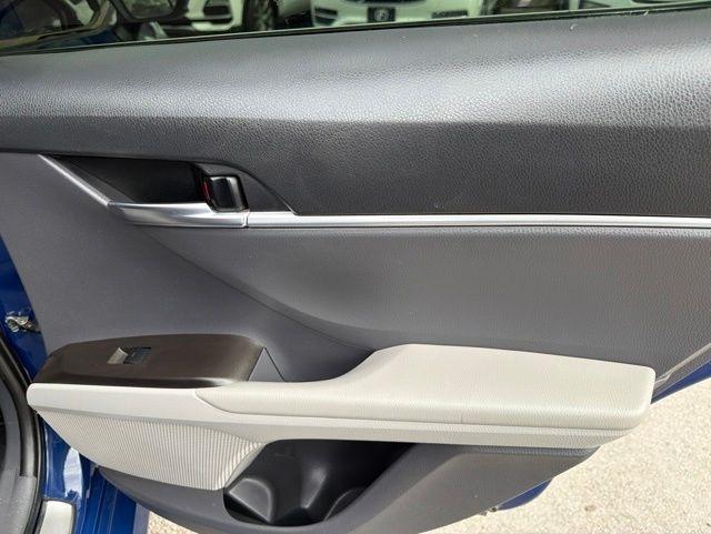 Toyota Camry  2023