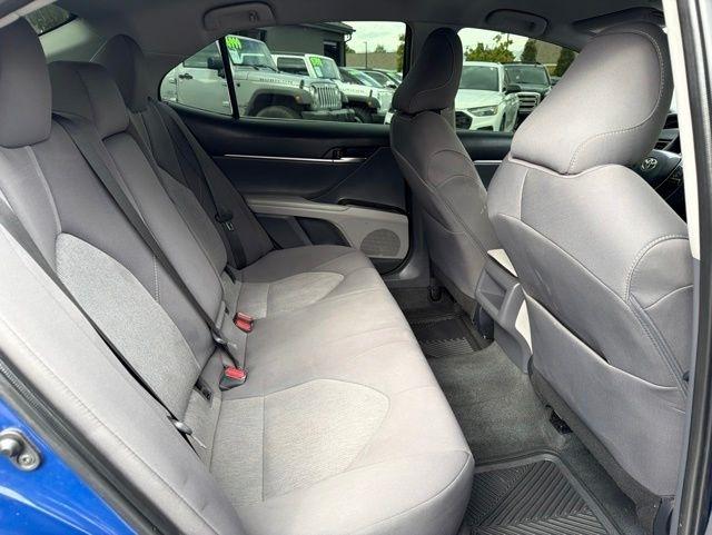 Toyota Camry  2023
