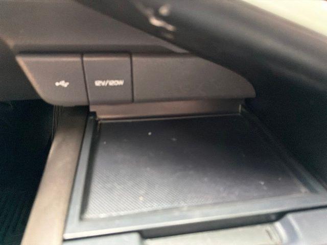 Toyota Camry  2023