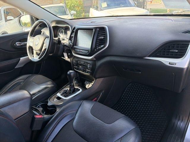 Jeep Cherokee  2017