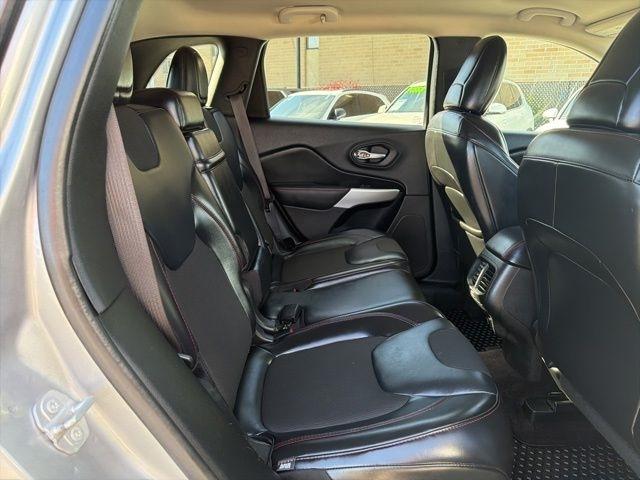 Jeep Cherokee  2017