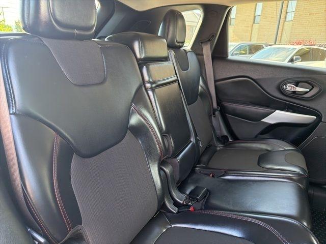 Jeep Cherokee  2017
