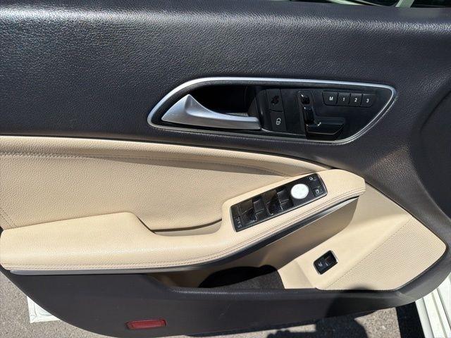 Mercedes-Benz CLA-Class  2015