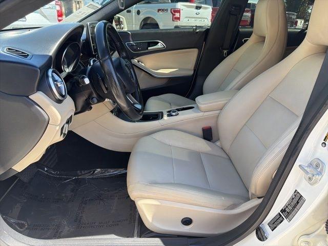 Mercedes-Benz CLA-Class  2015