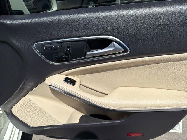 Mercedes-Benz CLA-Class  2015