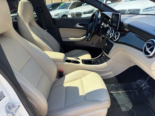 Mercedes-Benz CLA-Class  2015