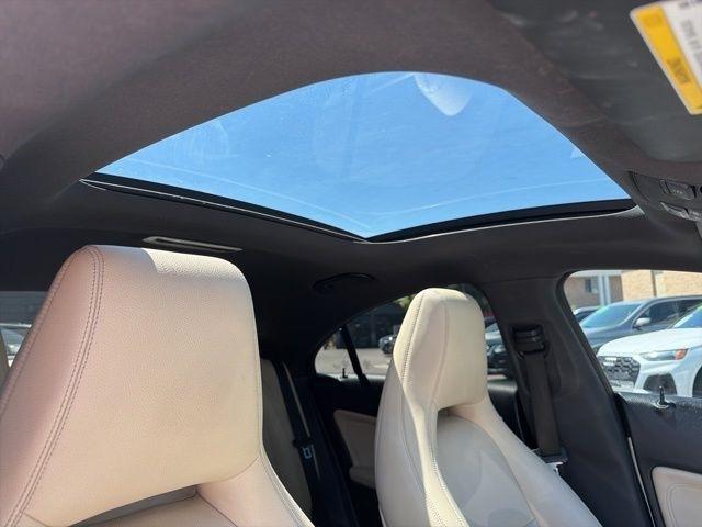 Mercedes-Benz CLA-Class  2015