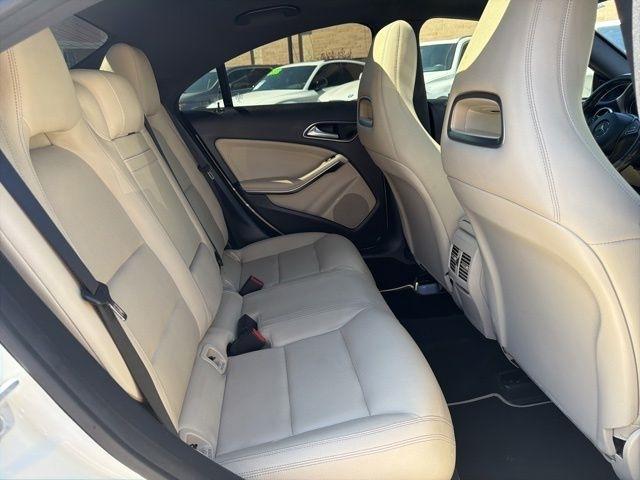 Mercedes-Benz CLA-Class  2015