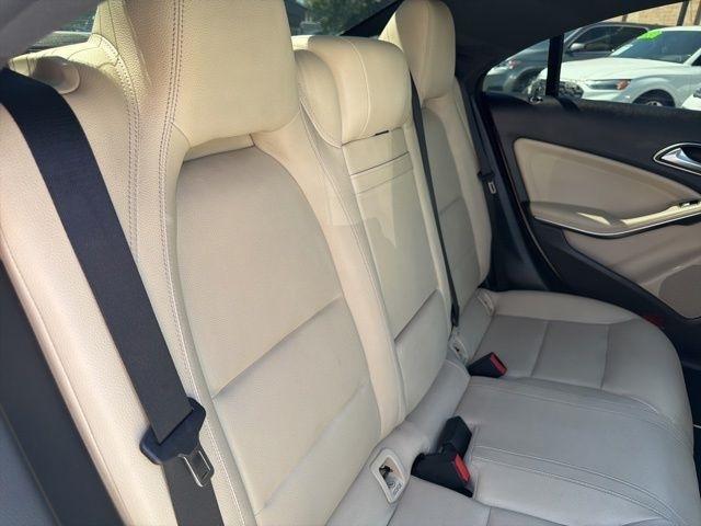 Mercedes-Benz CLA-Class  2015