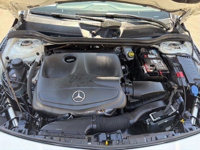 Mercedes-Benz CLA-Class  2015