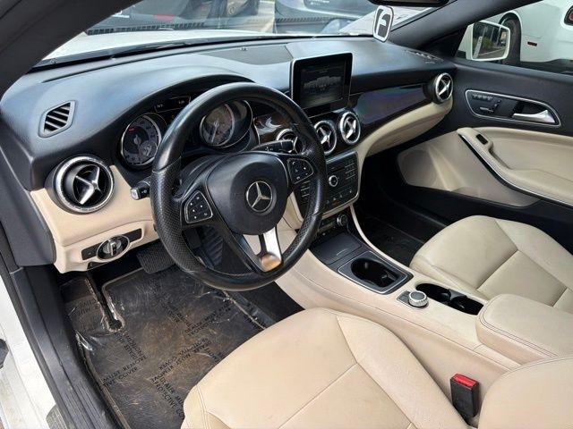 Mercedes-Benz CLA-Class  2015