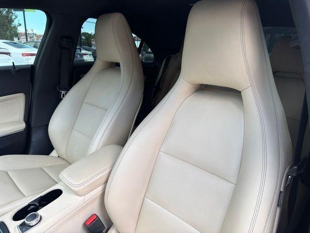 Mercedes-Benz CLA-Class  2015