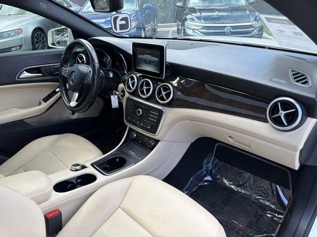 Mercedes-Benz CLA-Class  2015