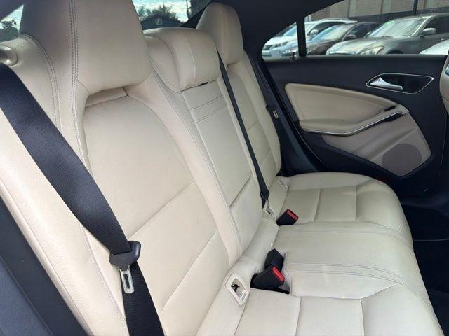 Mercedes-Benz CLA-Class  2015