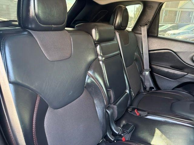 Jeep Cherokee  2016