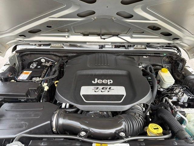 Jeep Wrangler  2012