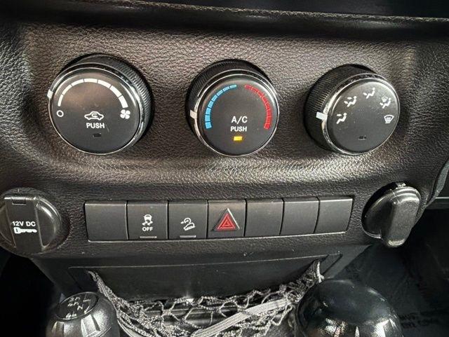 Jeep Wrangler  2012