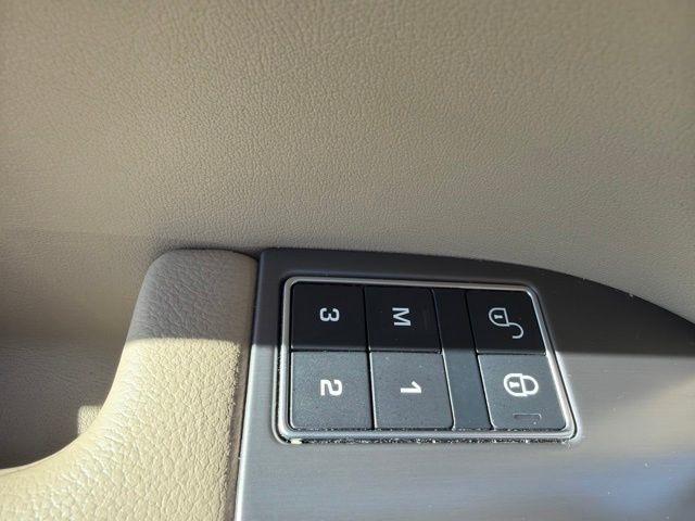 Land Rover Range Rover Sport  2016