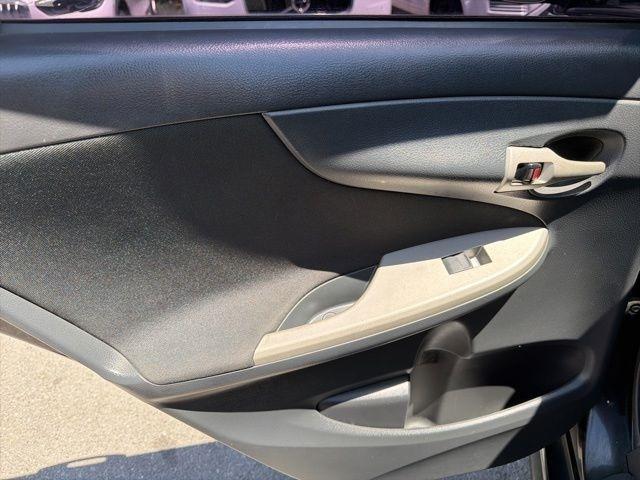 Toyota Corolla  2013