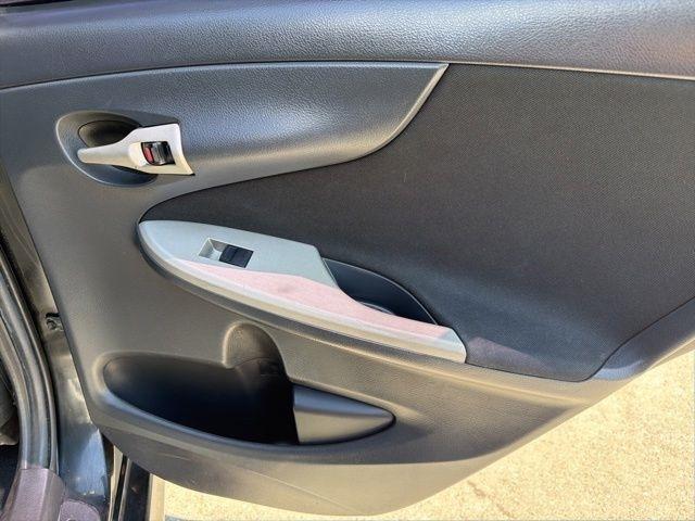 Toyota Corolla  2013