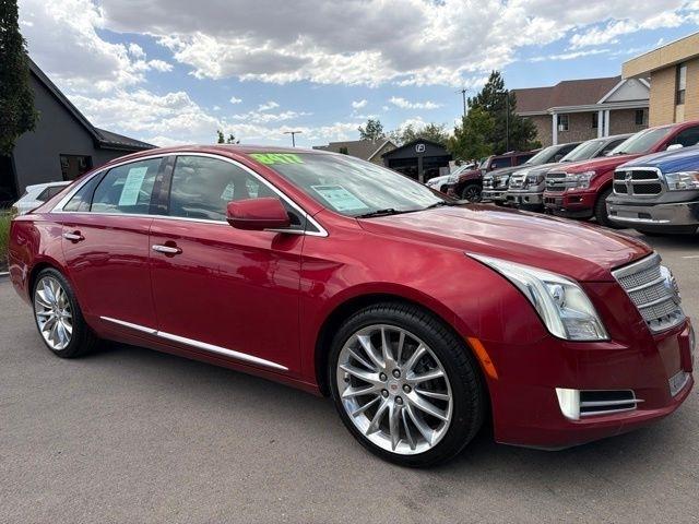 Cadillac XTS  2013