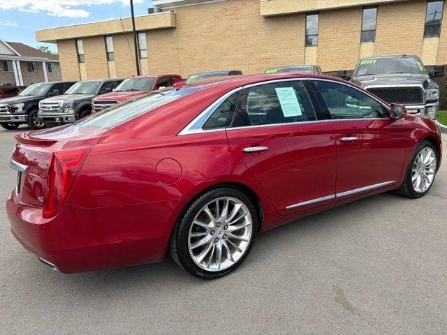 Cadillac XTS  2013