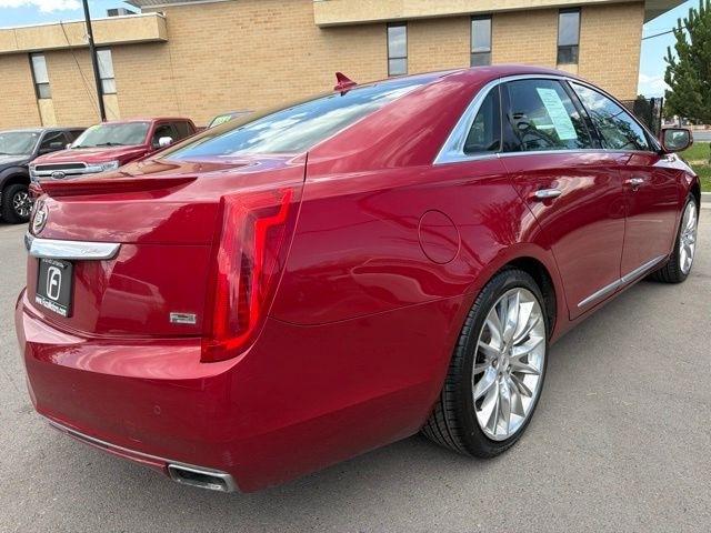 Cadillac XTS  2013