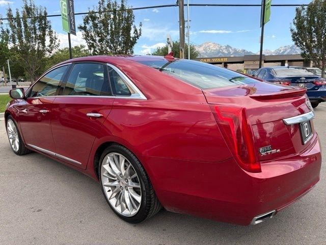 Cadillac XTS  2013