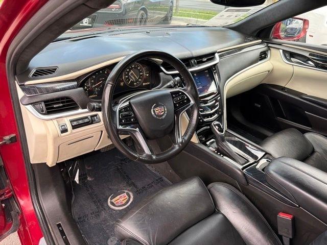 Cadillac XTS  2013