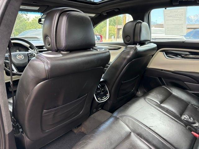 Cadillac XTS  2013