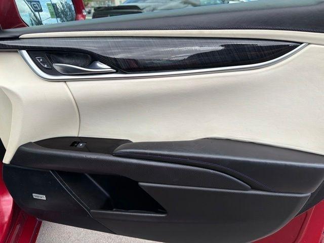 Cadillac XTS  2013