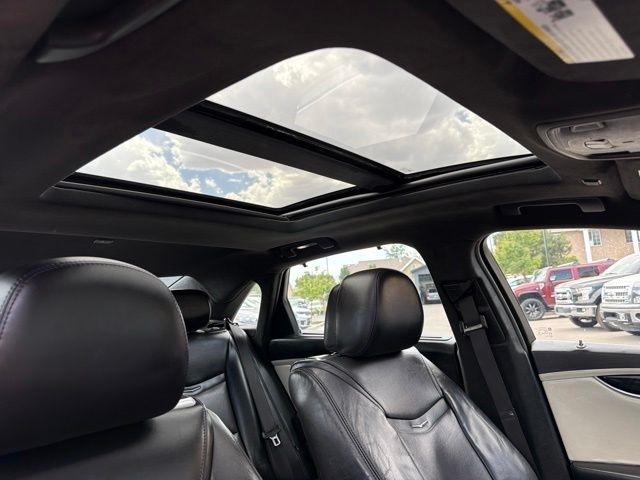 Cadillac XTS  2013