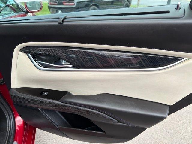 Cadillac XTS  2013