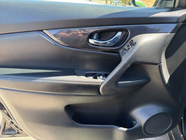 Nissan Rogue  2017
