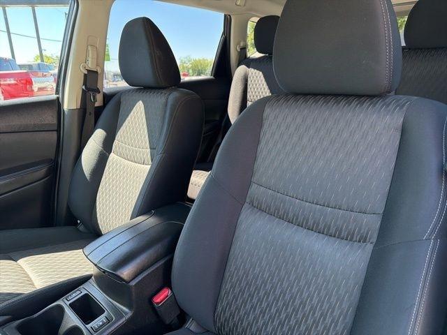 Nissan Rogue  2017