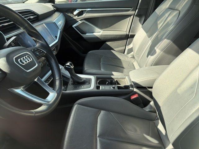 Audi Q3  2021