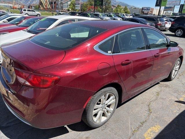 Chrysler 200  2015