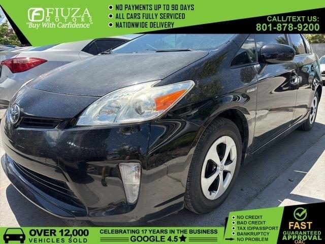 2014 Toyota Prius Three's photo