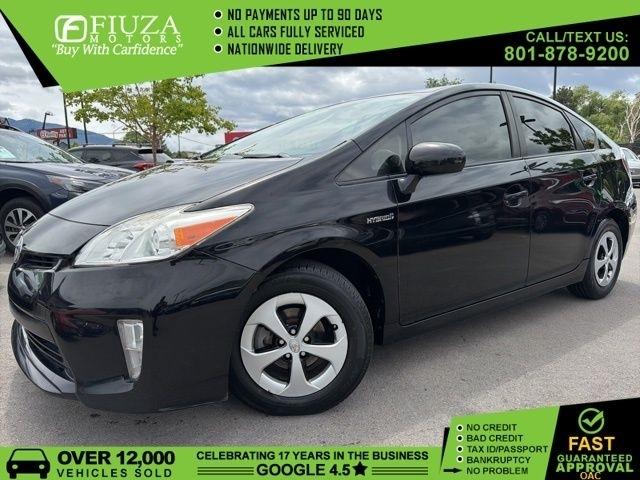 2014 Toyota Prius Three's photo
