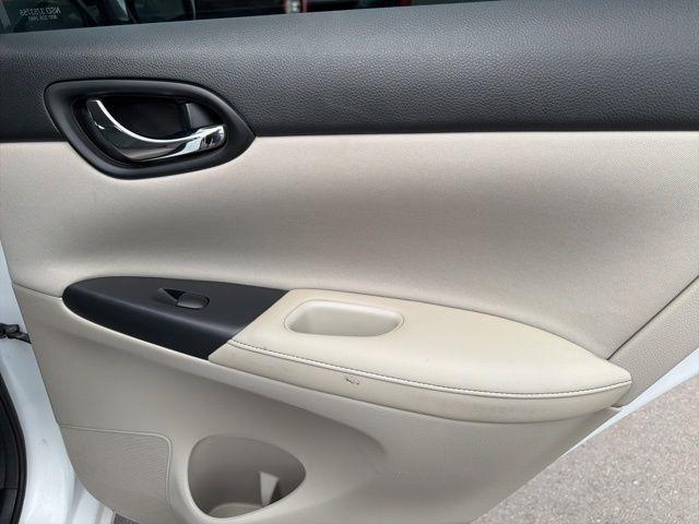 Nissan Sentra  2017