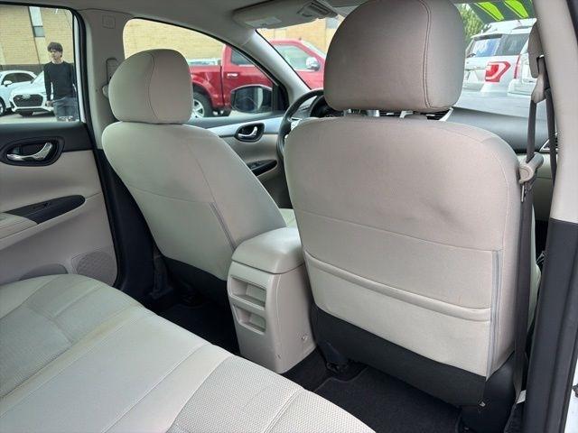Nissan Sentra  2017