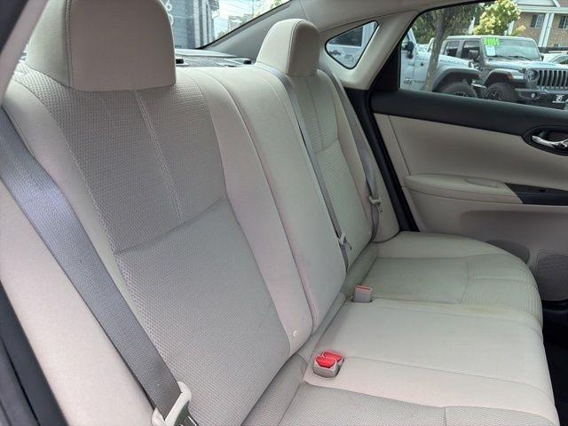 Nissan Sentra  2017