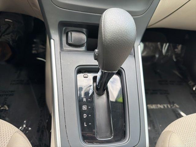 Nissan Sentra  2017